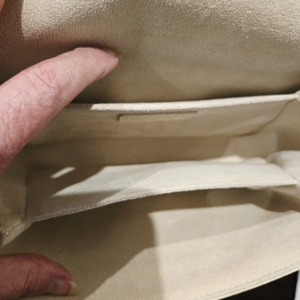 Mélodie Cécile "Le Petit Paris 15" in A Buttercream Color - Picture 9 of 17